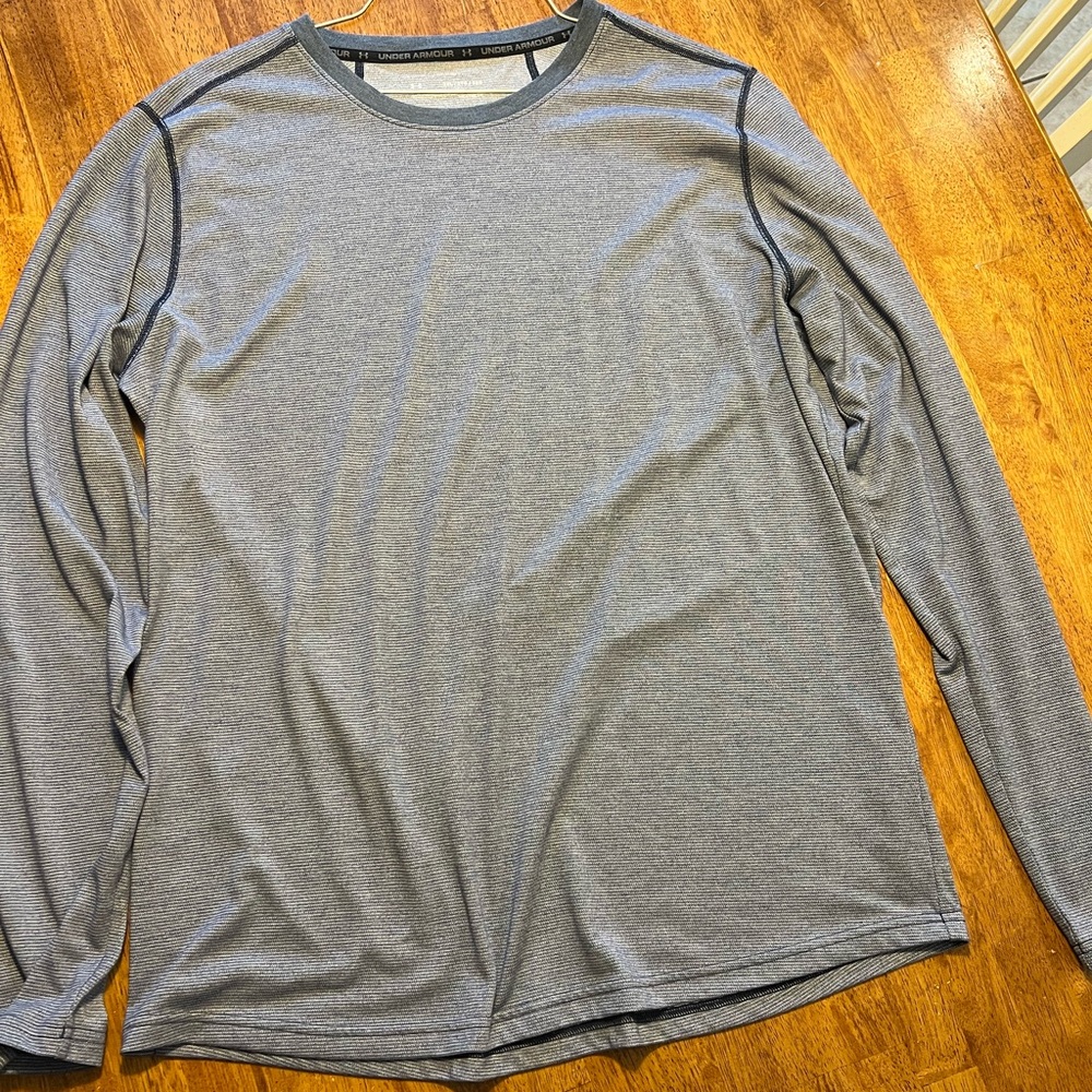 Under Armour Hear Gear long sleeve performance tee